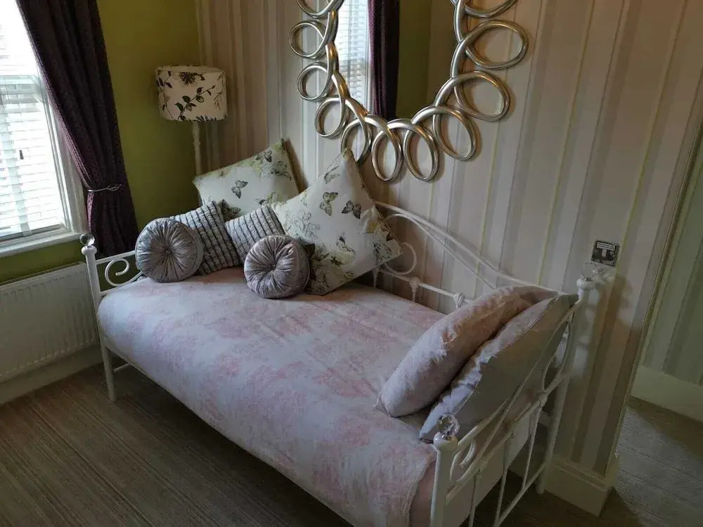 Vale House