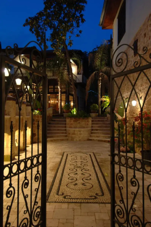 Tuvana Hotel