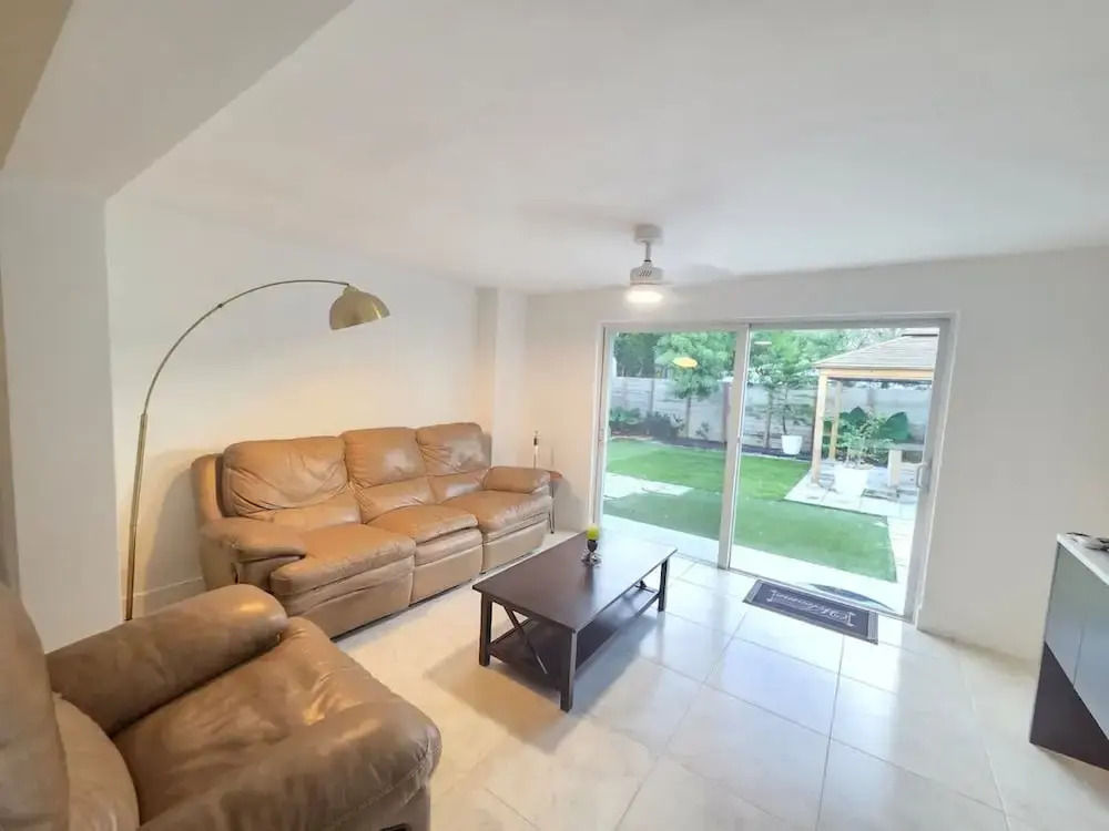 Modern Home in Hallandale Beach