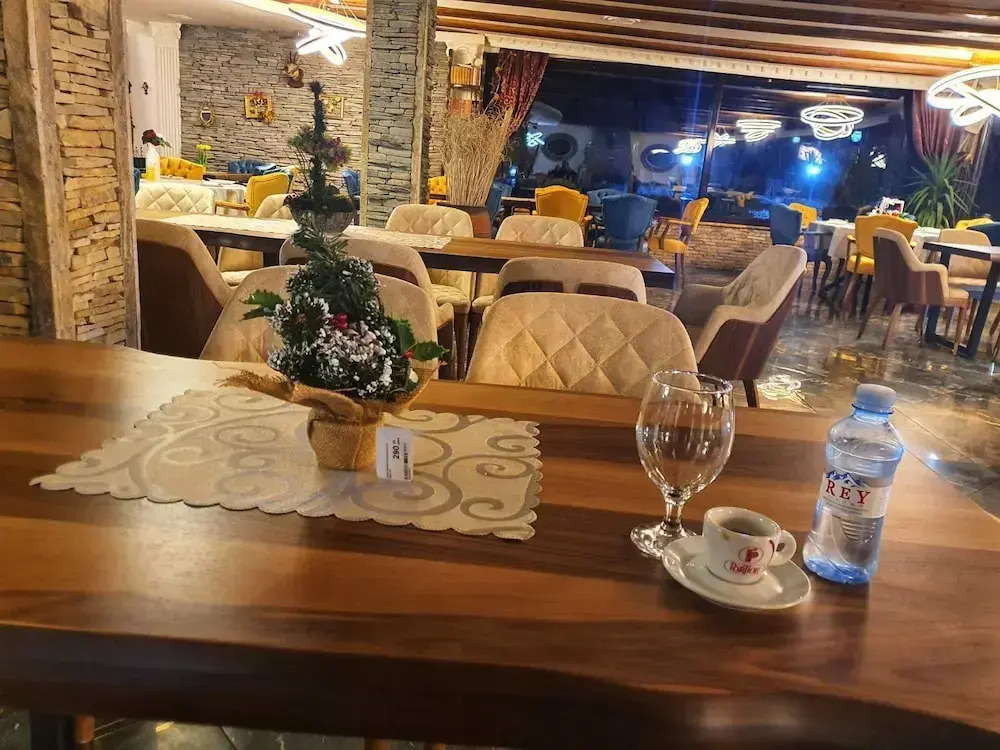 Rey Hotel