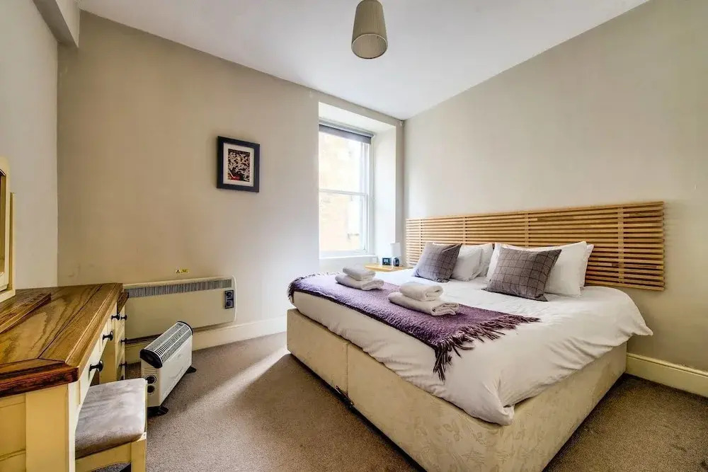 JOIVY Amazing Location! - Lovely Rose St Apt in New Town
