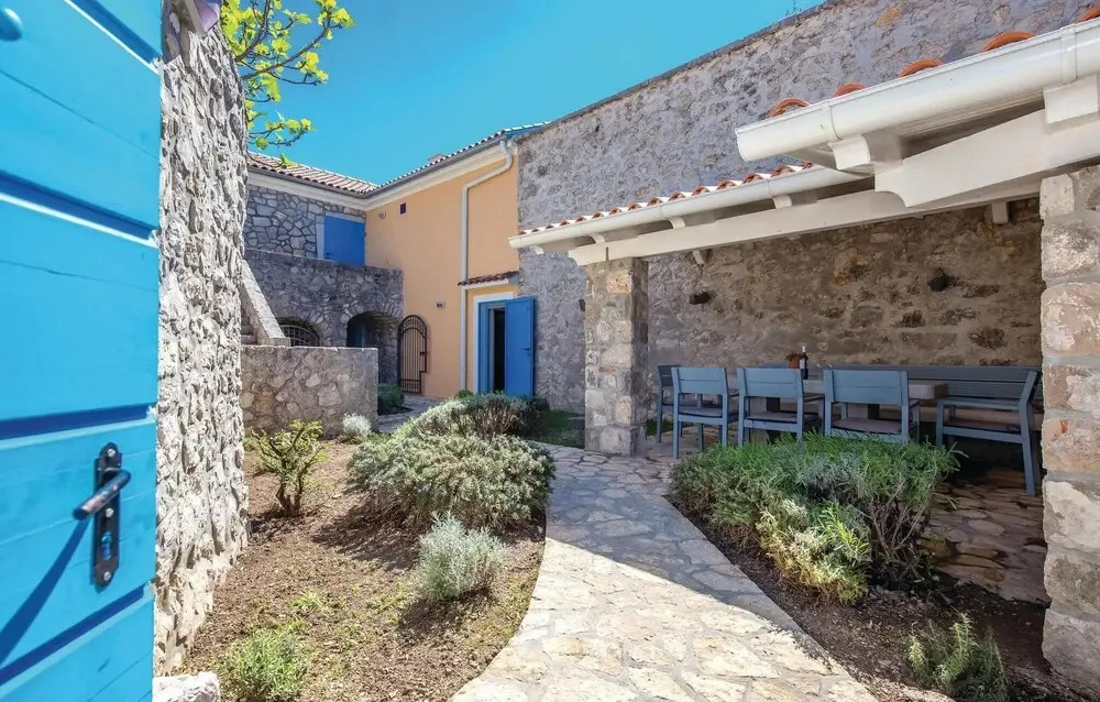 Amazing Home in Crikvenica With Wifi and 3 Bedrooms