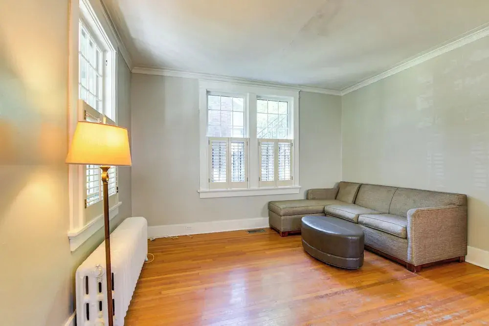 Midtown Duplex 1 Mi to Memphis Zoo & Overton Park!