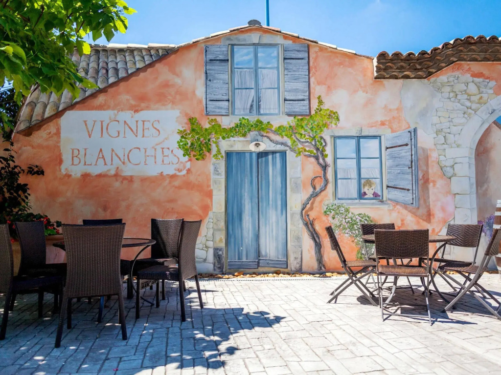 Logis Hotel Les Vignes Blanches