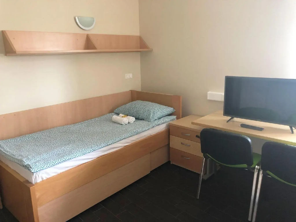 S Hotel - Simple City Centre Stay
