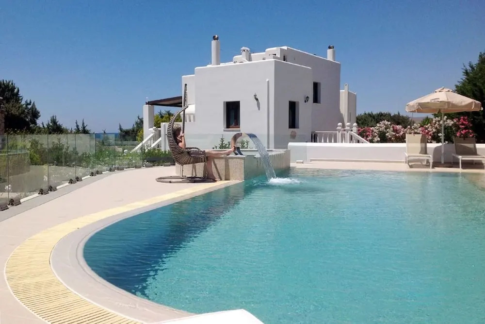 Alyko Villas