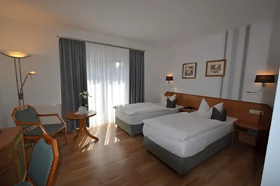 Hotel & Restaurant Zur Linde
