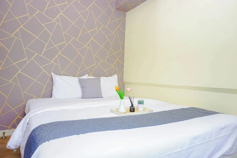 Modern Space And Restful 2Br At Apartment Meikarta