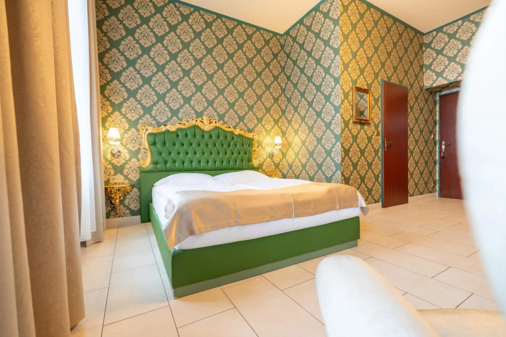 Hotel Urania