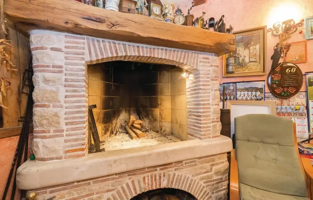Nice Home in Buje With Wifi and 1 Bedrooms