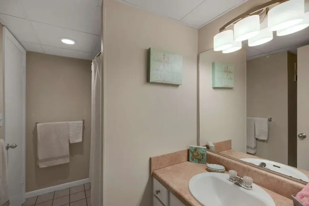 Sunbird Beach Resort 1211 E