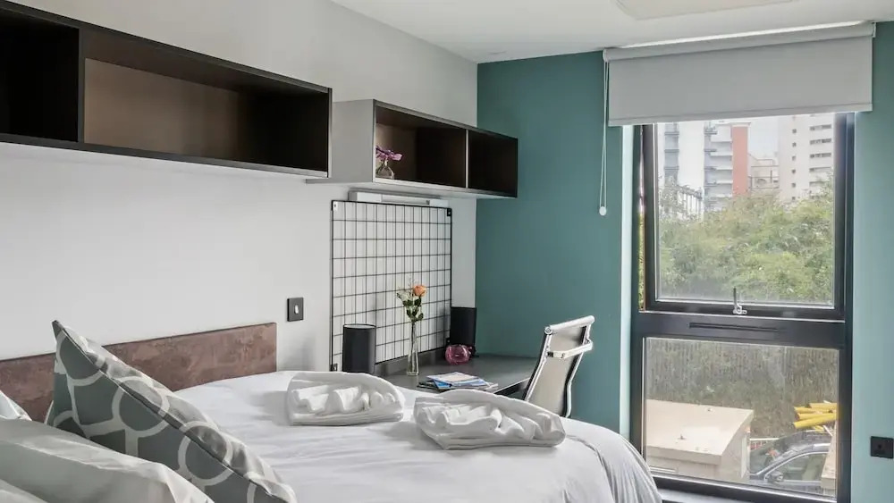 High-end Self-contained Studio
