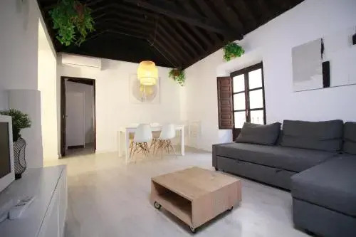 Zahira Suites