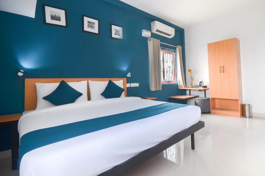 SilverKey Executive Stays 39599 Shri Ragavi Gardens