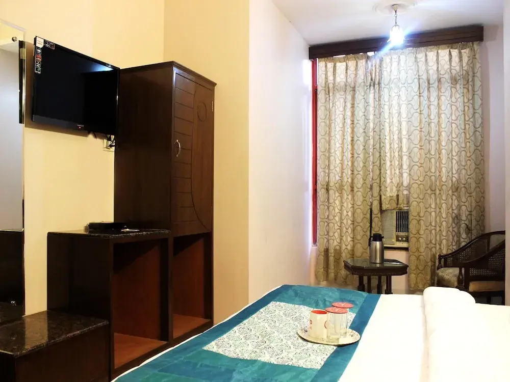 OYO 1849 Hotel Hindustan International