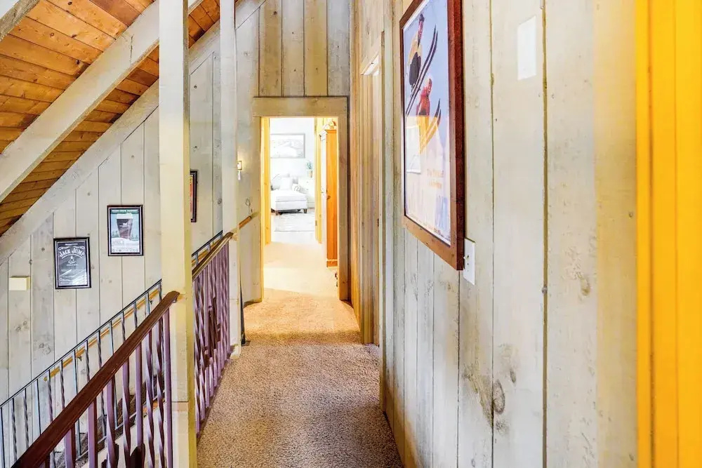 5 Mi to Ski: Family-friendly Home in West Dover!
