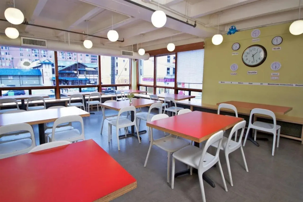 American Hotel Hostel