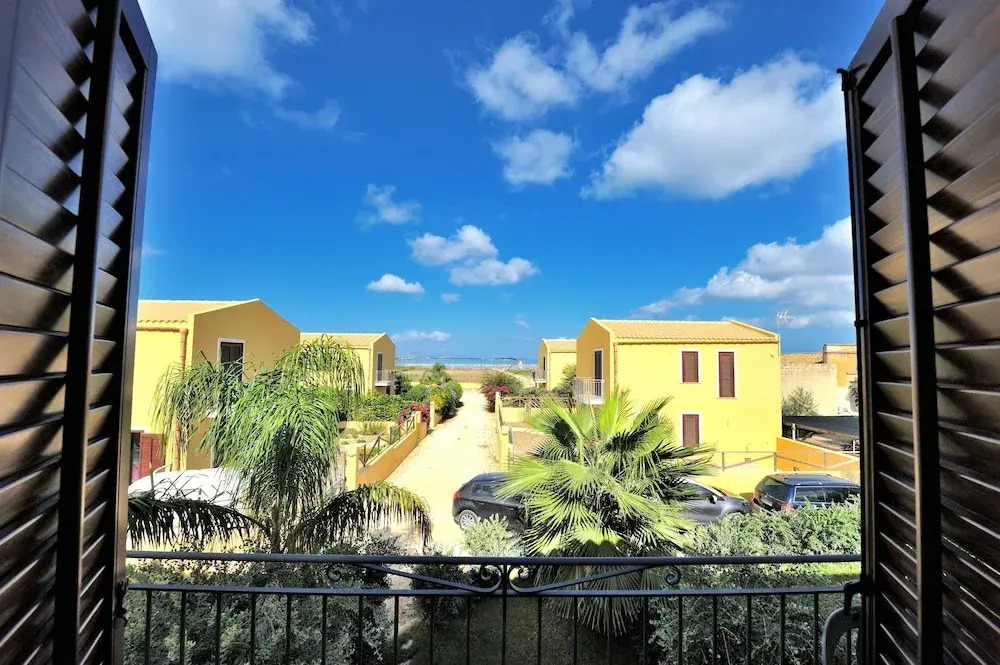 House With 2 Bedrooms in Marsala, With Wonderful sea View, Enclosed Garden and Wifi - 100 m From the Beach