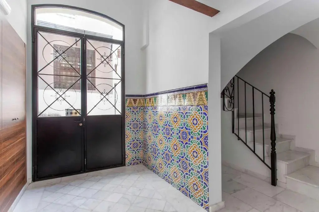 Apartup Central Market I