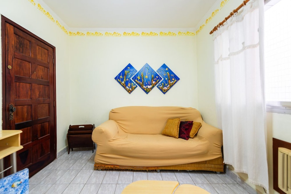 Apartamento a 550 m da Praia com Wi-fi e Garagem