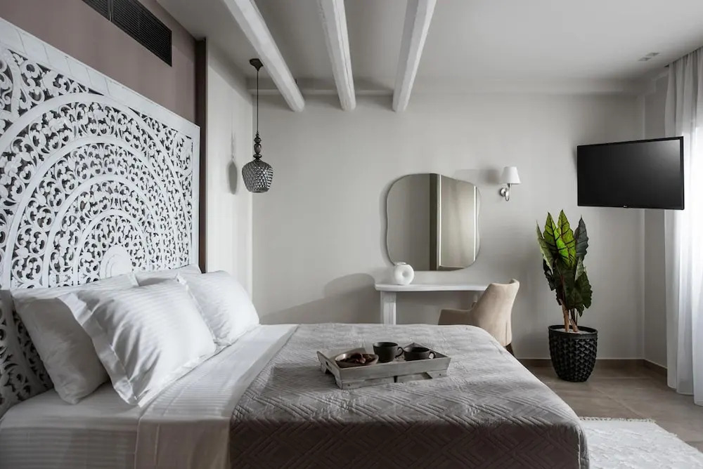 Villas Paradise in Kalamaki by South Cretan Villas