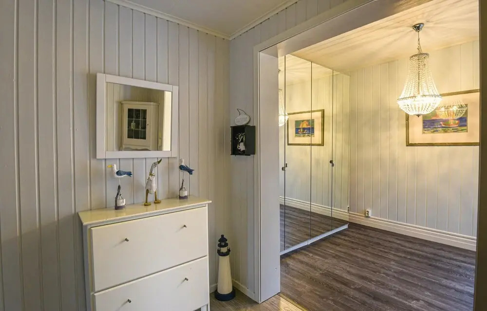 Nice Home In Strömstad With Wifi