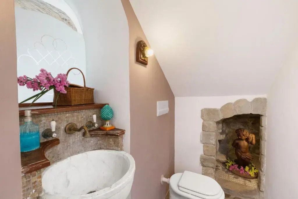 7 bedrooms house with sea view enclosed garden and wifi at Massa Lubrense 2 km away from the beach