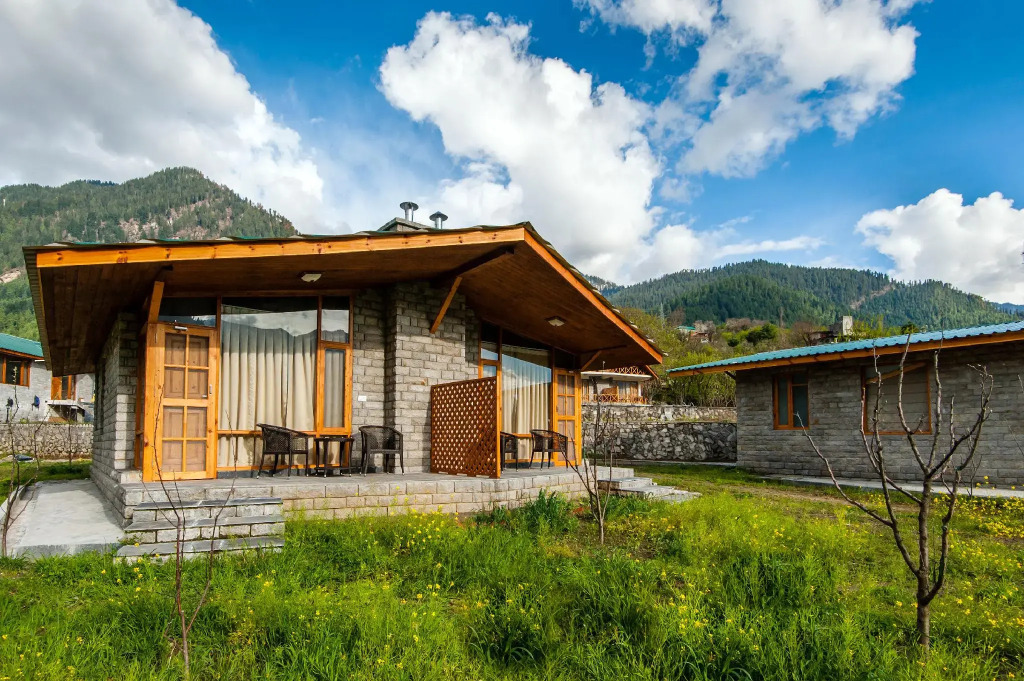 Larisa Resort Manali