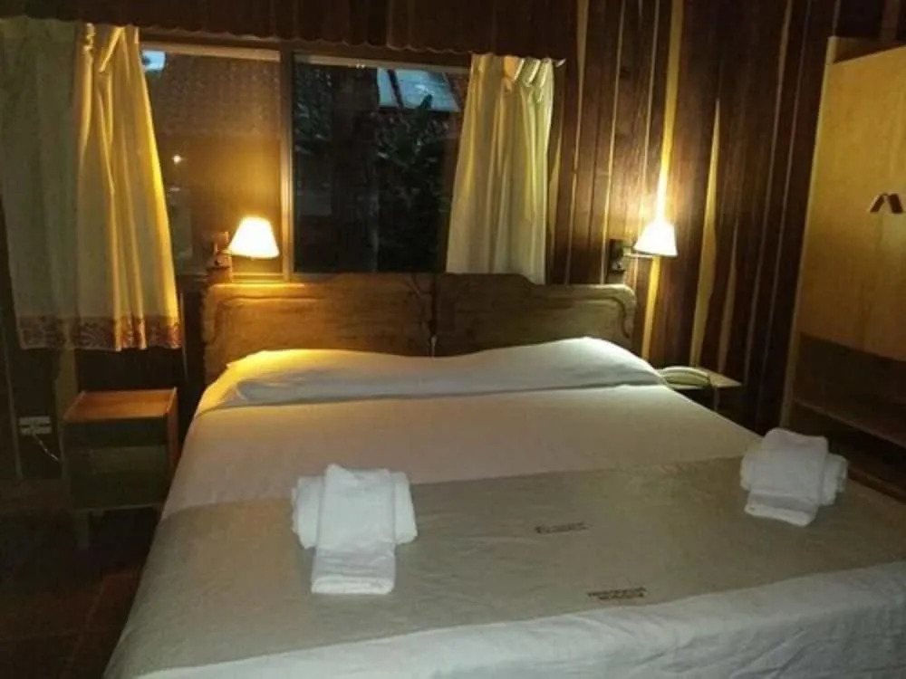 Hotel Cabañas Del Parque