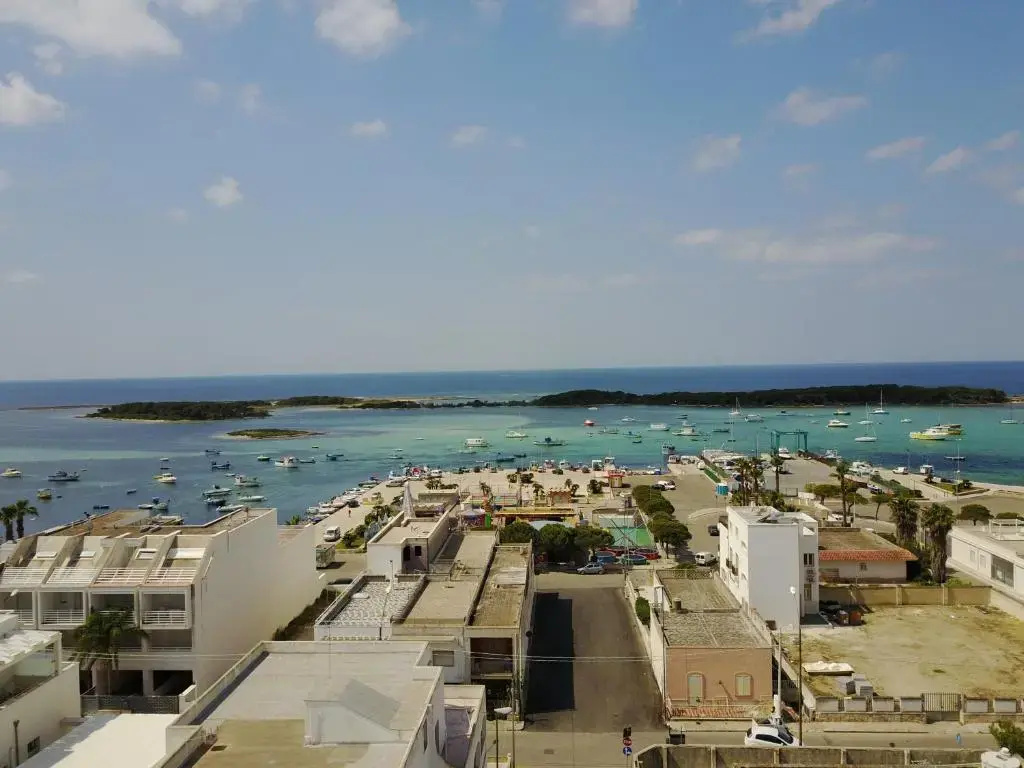 Porto Cesareo Air-conditioned Villa sleeps 12 Torre Lapillo