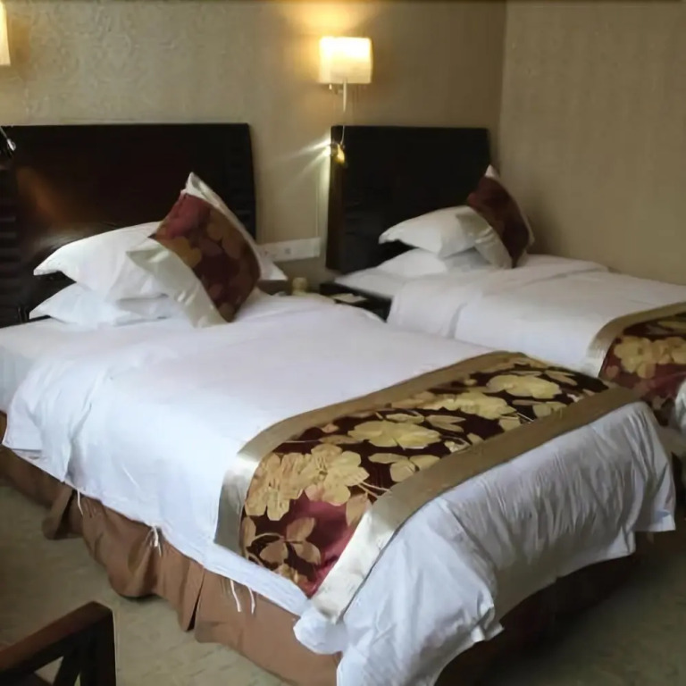 Bazhong Jiayuan Hotel (Bazhong Railway Station Baren Square)