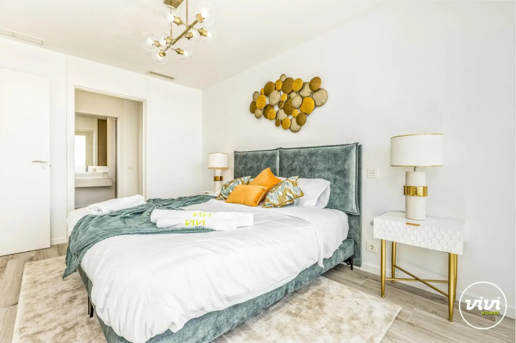 Lima in Estepona with 3 bedrooms and 2 bathrooms