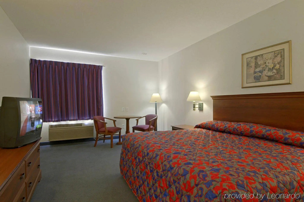 Red Roof Inn St Louis - Troy, IL