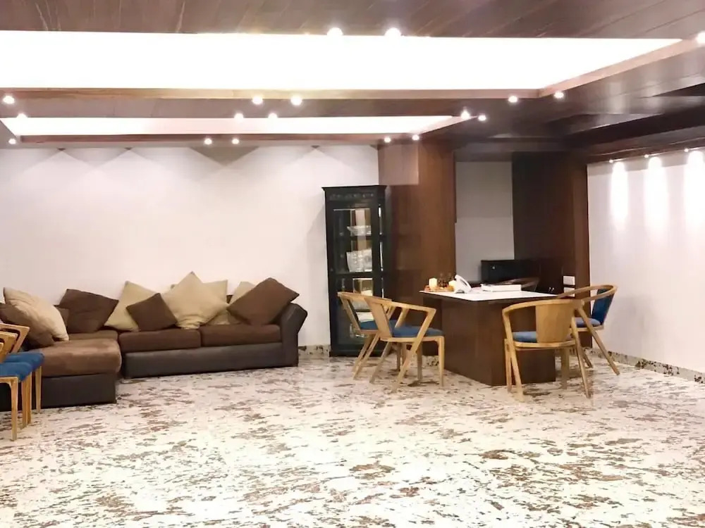 Hotel Jiva