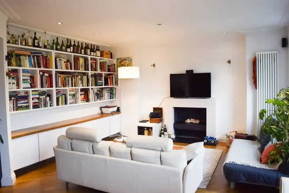 Stylish 2 Bedroom Top Floor Flat in Maida Vale