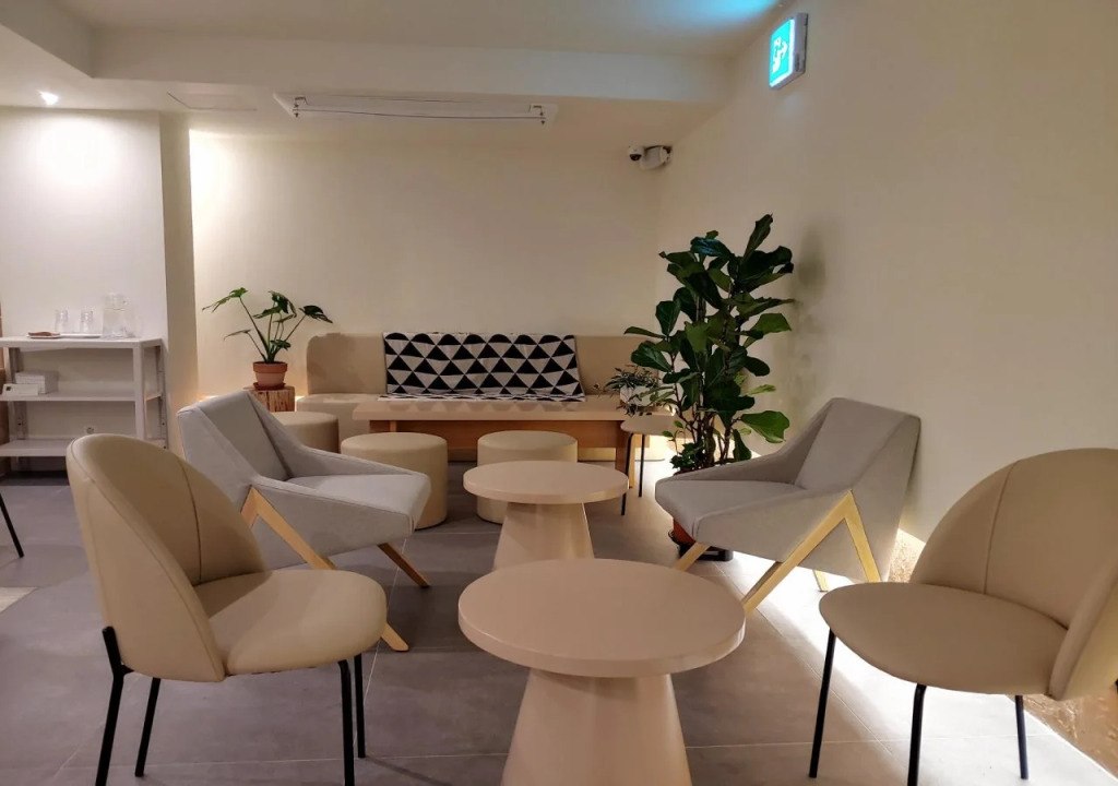 Tong Tong Petit Hotel