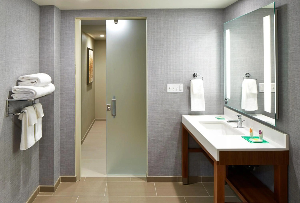 Hyatt Place Lansing-East