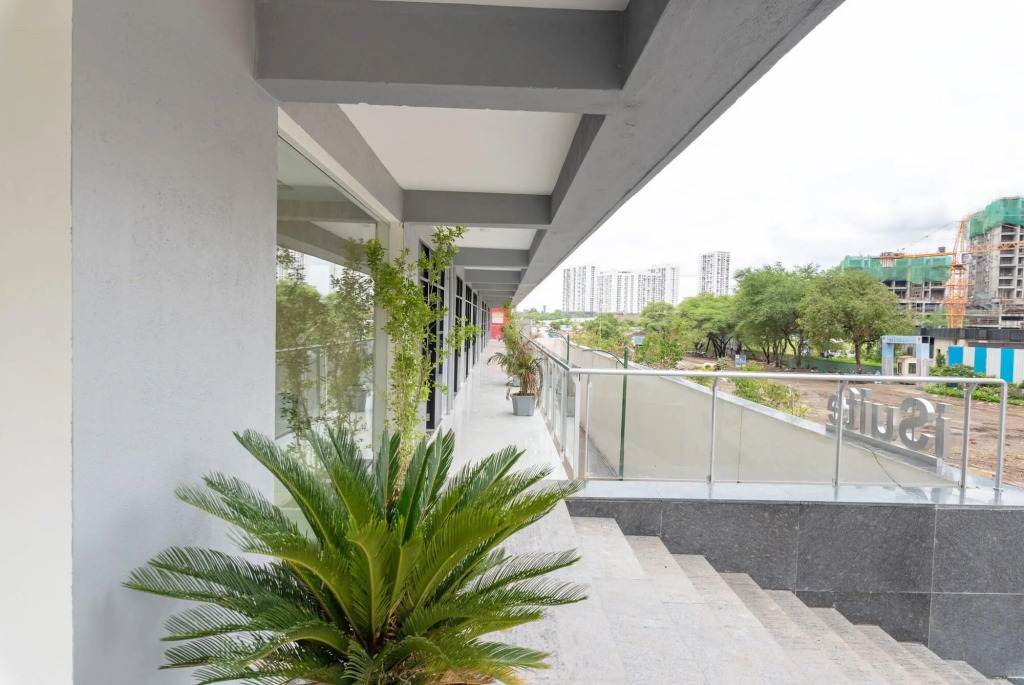 StayBird - B Suite, Business Hotel, Kharadi
