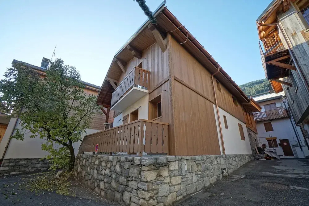 Brand New Chalet, Praz Center, 250m from the cabin