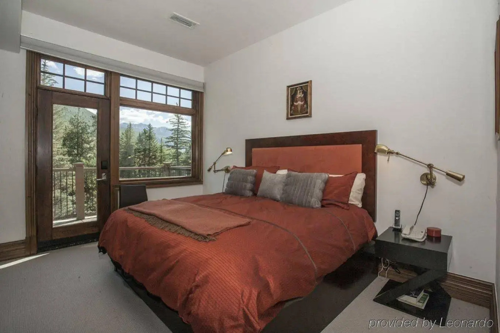 Manor Vail Lodge