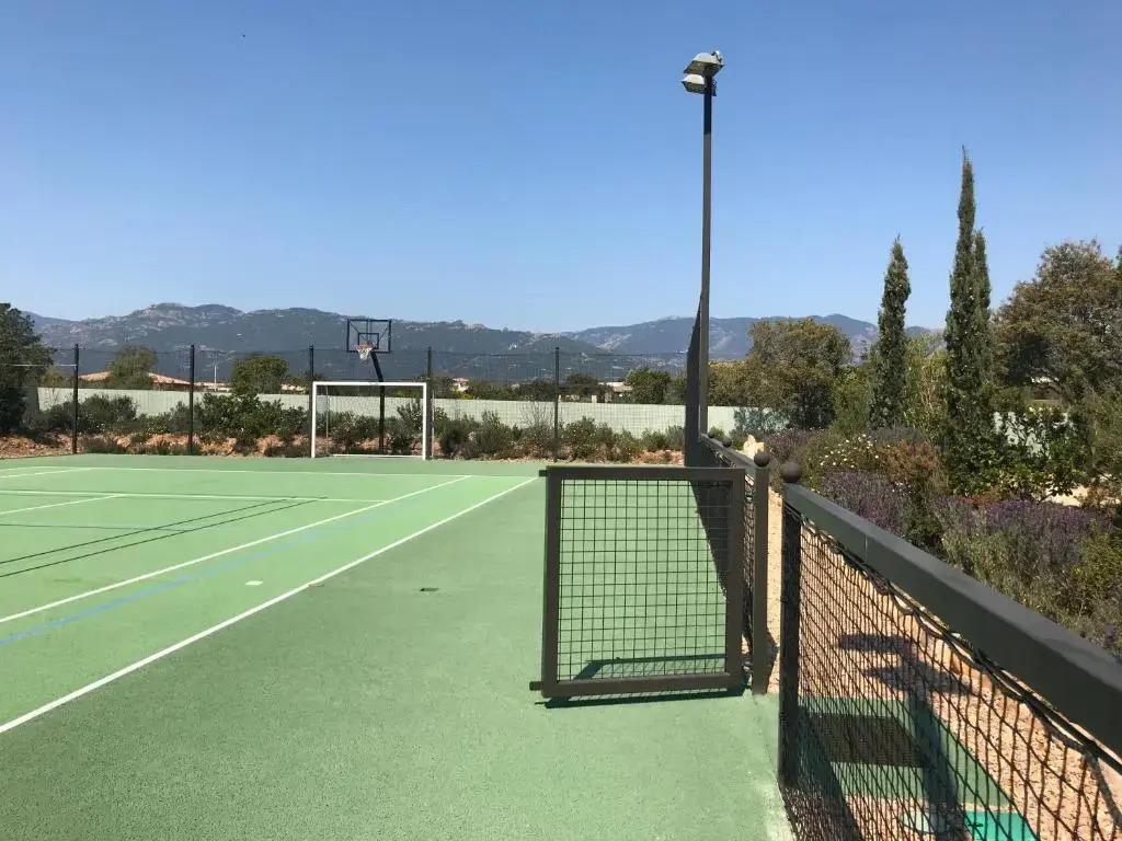 LHacienda Piscine chauffée à 28, spa, boulodrome et court de Tennis privés, 2 villas indépendantes