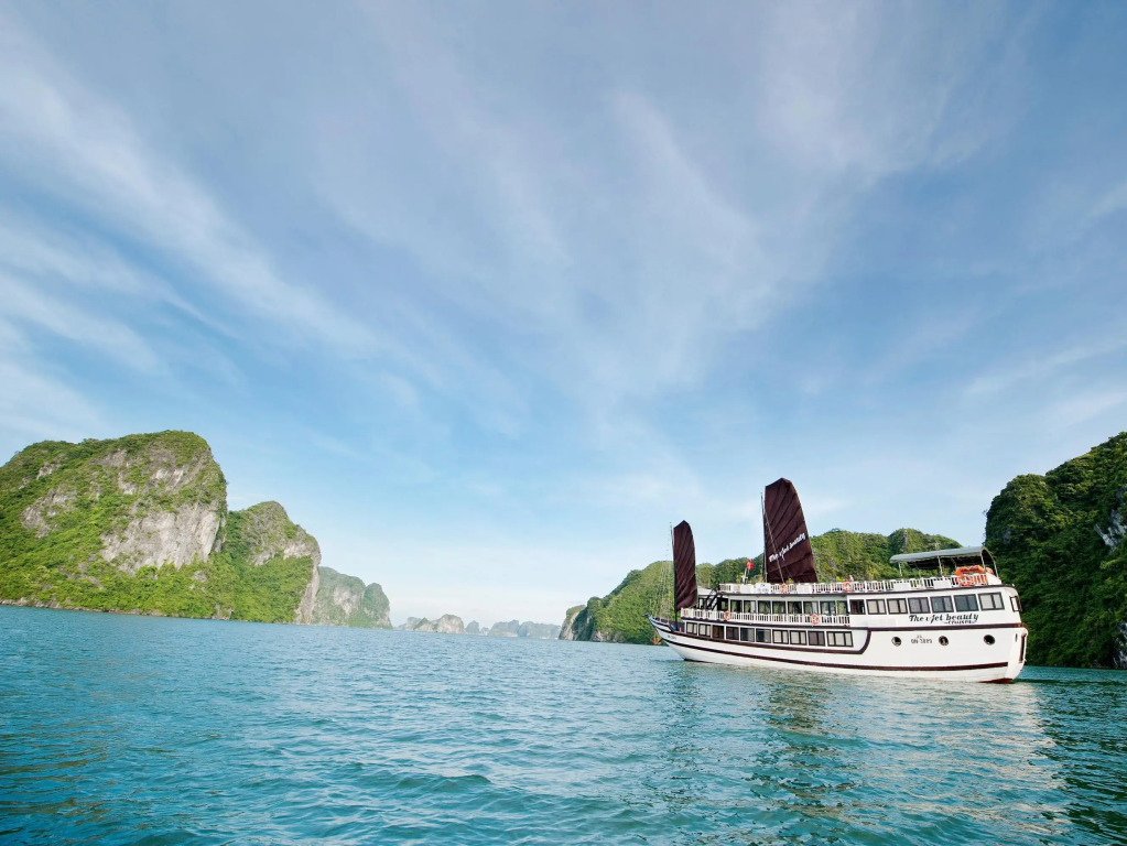 The Viet Beauty Cruise