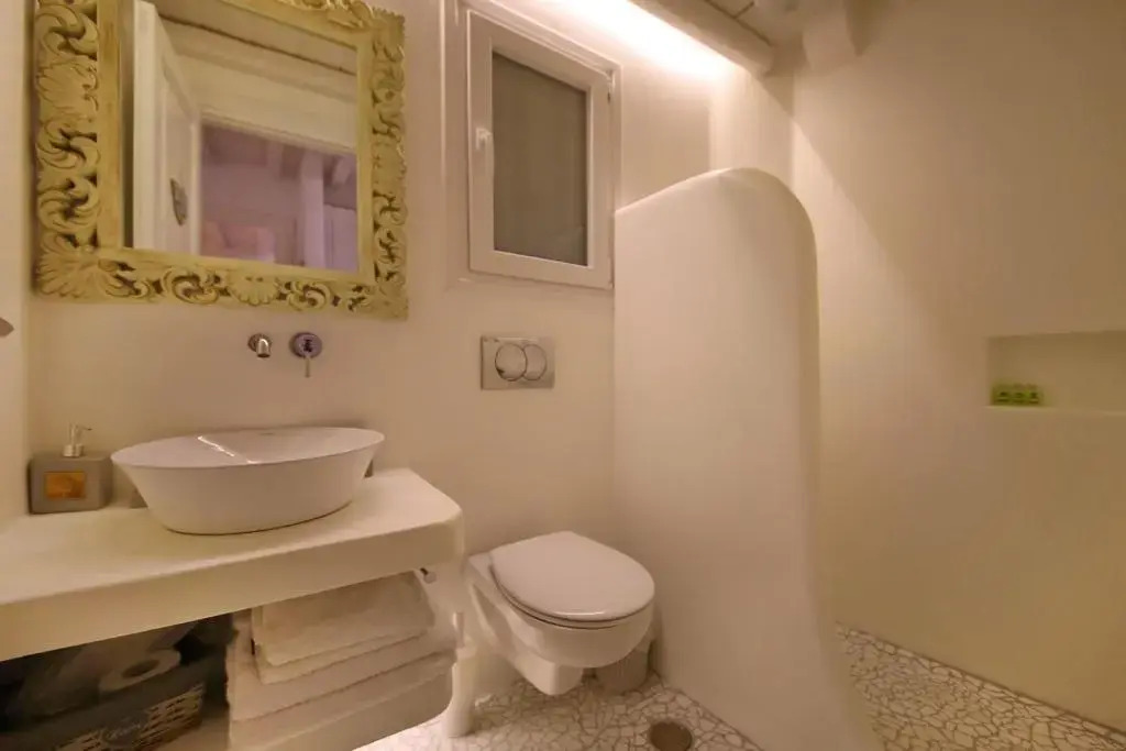 Evlalia Studios & Villas