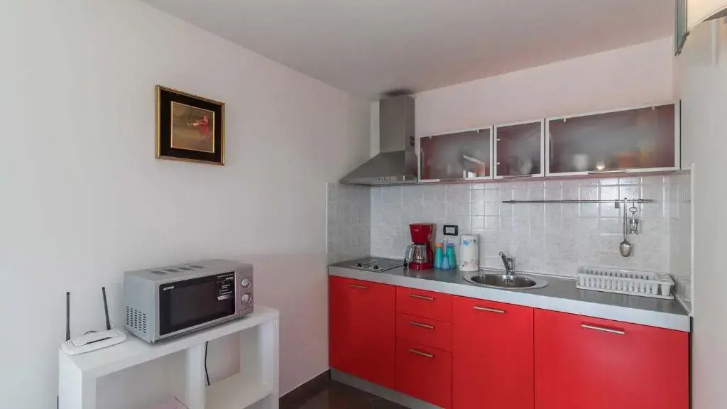 Luxury villa Nicol with pool and sea view 300m from the beach