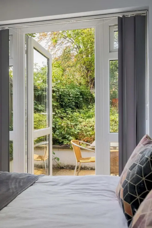 1-bedroom Apartment With Private Garden