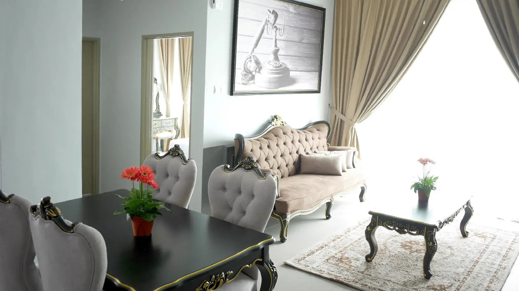Zetter Suites @ Cameron