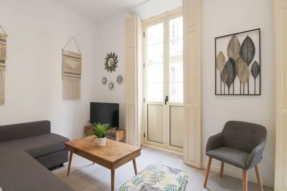 Trendy Two Bedrooms In Ollerias