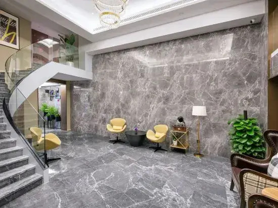 Homeinn Plus Hotel (Hangzhou West Lake Hubin Hefang Street Pedestrian Street)