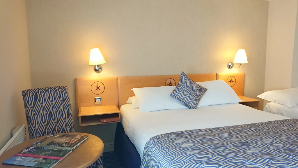 The Queens Hotel & Victoria Cloisters Apartments