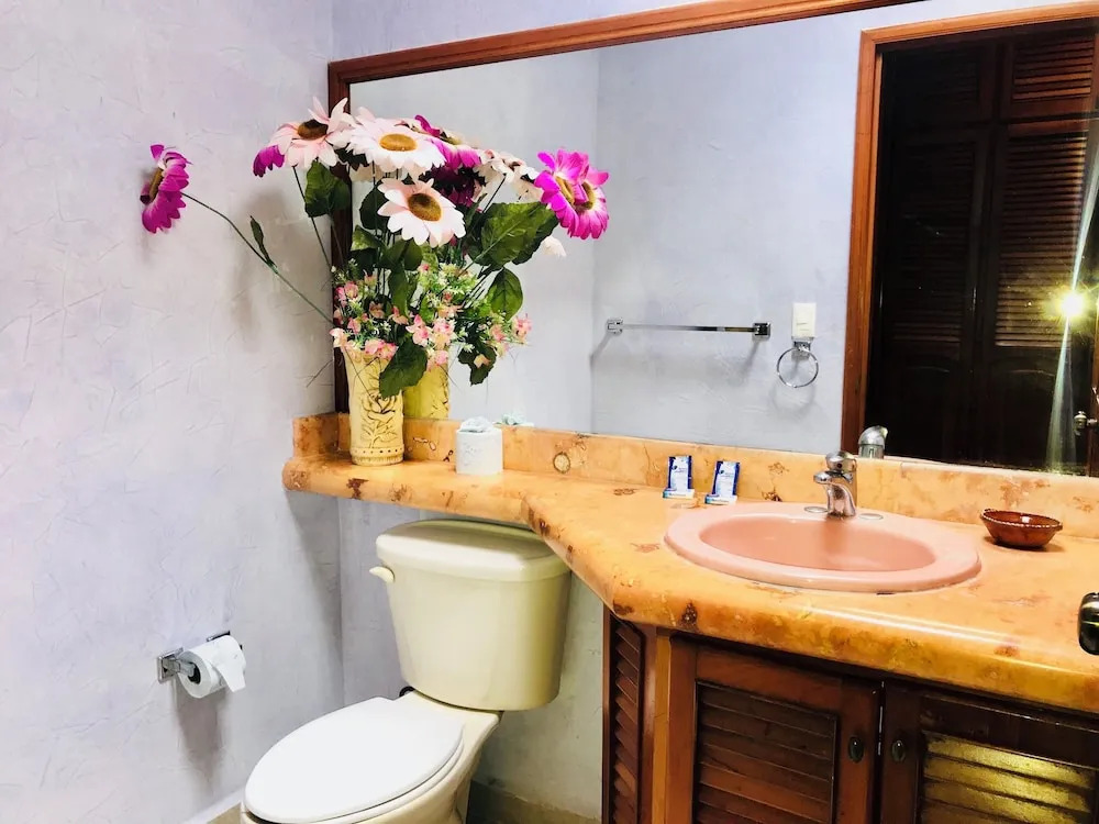 Beautiful 8 People Townhouse Villa Located in Playacar Phase 2